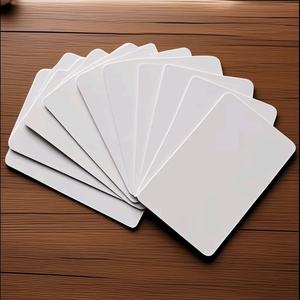 Carte vierge en plastique PVC à impression personnalisée - Product Image 1