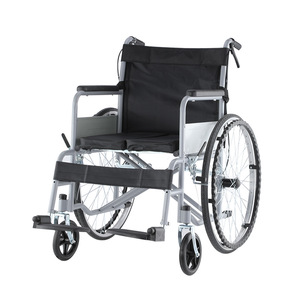 Fauteuil roulant manuel léger en acier pliable avec fonction toilette pour personnes âgées et handicapées - Product Image 1