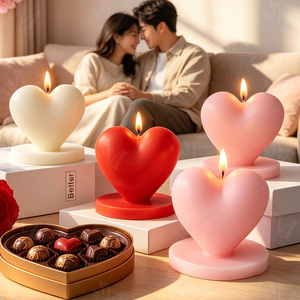 Candele Profumate a Forma di Cuore N-160, Candele Artigianali in Cera di Soia per Aromaterapia e Fragranza per la Casa, Ideali per Decorazioni Matrimoniali - Product Image 1