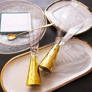 Nuevo Diseño Elegante, Copa de Vino de Cristal sin Plomo con Parte Superior Inclinada, Color Azul Océano, Soplada a Mano, Capacidad de 301-400 ml - Product Image 6