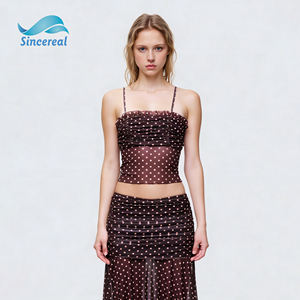 Haut court personnalisé pour femme, style décontracté, doux et épicé, classique, basique, minimaliste, mode loungewear, toutes tailles disponibles - Product Image 4