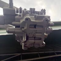   Katup Kontrol Utama EC200B EC210B Assy VOE14576336 14576336 Toshiba UX28-86 Distributor Hidrolik Excavator Suku Cadang Asli