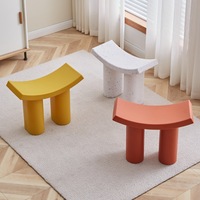 Tabouret Ottoman Confortable en Plastique Dumbo pour Salon, Chambre, Entrée – Banc d'Appoint Moderne Minimaliste à Panneaux Courbes