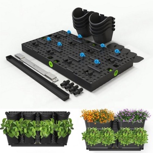 Vente flash : Jardinières verticales en plastique durable pour usage commercial, avec système d'irrigation automatique - Product Image 2