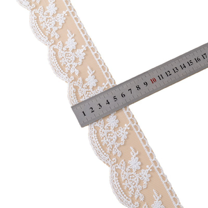 Nuovo Design Personalizzato Eco-Friendly Elegante Nastro <span class=keywords><strong>in</strong></span> Pizzo Francese Bianco Floreale Ricamato <span class=keywords><strong>in</strong></span> <span class=keywords><strong>Cotone</strong></span> 6cm a Bordo Singolo per Abito <span class=keywords><strong>da</strong></span> <span class=keywords><strong>Sposa</strong></span> - Product Image 4