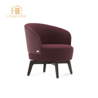 Chaise de salle à manger moderne de luxe, tissu matelassé gris clair, structure en bois massif, housse amovible, meubles uniques pour la maison
