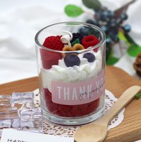 Nueva Colección de Velas Aromáticas Artesanales con Diseño de Brownie y Pastel de Fresa, Vela de Cera de Soya en Portavelas de Vidrio para Decoración del Hogar