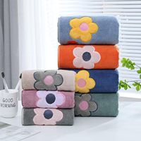 27.6*55.1 pouces Coral Velvet Towels Serviette de bain absorbante et moelleuse à fleurs