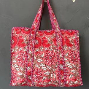Bolso de Mano Acolchado de Algodón con Estampado de Bloques, Diseño Espacioso y Suave para Uso Diario, Viajes y Compras - Product Image 1