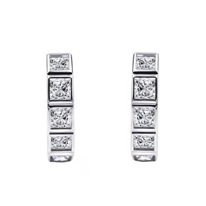 Pendientes de Aro de Moissanita con Corte Princesa, Estilo Clásico, Elegante y Minimalista, Chapados en Plata y Oro de Tianyu Gems. - Product Image 1