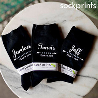 Chaussettes en coton tube moyen de lettre créative pour marié de mariage Chaussettes respirantes en coton absorbant la sueur Chaussettes longues noires pour garçon d'honneur Vente en gros
