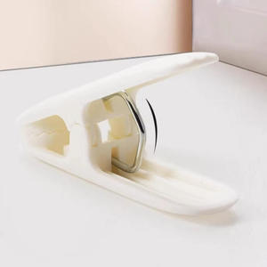 Clips à linge en plastique les plus vendus et populaires, clips à linge coupe-vent, porte-serviettes <span class=keywords><strong>de</strong></span> <span class=keywords><strong>plage</strong></span>, grands clips à serviettes <span class=keywords><strong>de</strong></span> <span class=keywords><strong>plage</strong></span> - Product Image 1