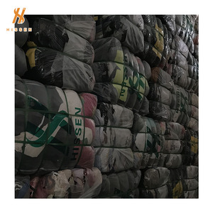 Balle di Vestiti Usati di Marca HISSEN dal Congo, Abiti Vintage per Uomo, Puliti / 90% per Adulti - Product Image 6