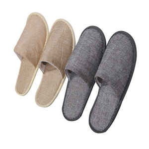 Échantillon gratuit de chaussons roses Chaussons en coton pour hommes et femmes Chaussons de maison lavables - Product Image 3