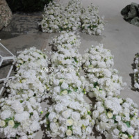 DKB Fabricant Grossiste Décoration Florale de Mariage Boule Florale 50cm Rose en Soie Blanche et Beige Centre de Table Ornement