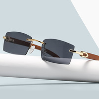 Lunettes de soleil carrées sans monture Fashion Men Women Shades Uv400 Retro Buffalo Horn Luxury Brand Designer Glasses
