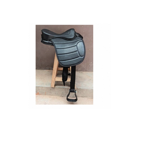 Selle Freemax en cuir durable avec construction sans arçon et siège à velcro amovible pour un mouvement équilibré et fluide du cheval - Product Image 3