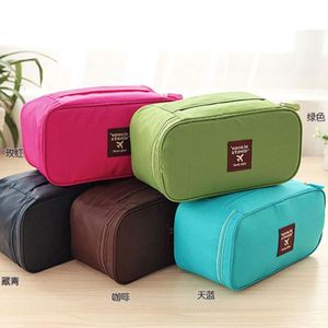 Échantillon gratuit : Sac à langer multi-pièces pour bébé fille, imprimé Minnie-Toss - Product Image 3