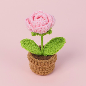 Décoration d'intérieur LUYI, bouquet tissé, fil de laine, cœur, tulipe, tournesol, plante en pot, fleur artificielle tricotée - Product Image 4