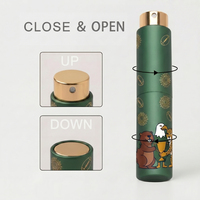 Atomizador de Perfume Giratorio WeWood de Vietnam con Temática de Fútbol, Botella de Spray de Viaje con Estampados y Llavero de Fútbol para Recuerdo Deportivo