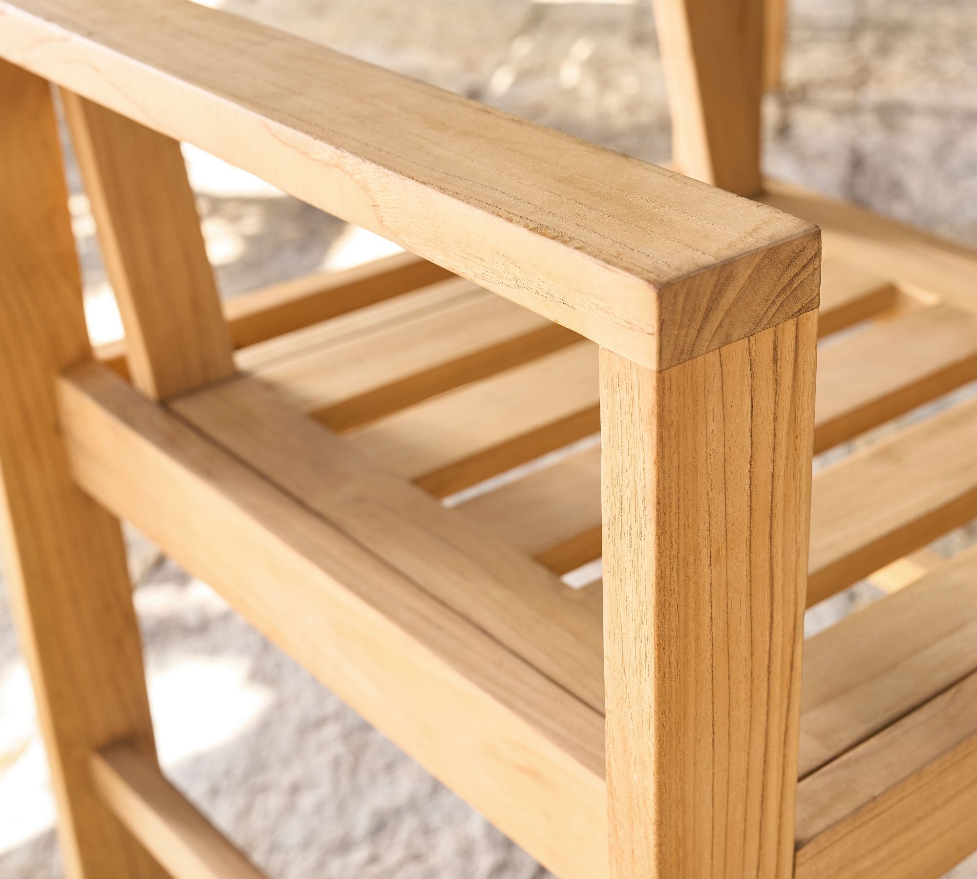 High Quality All-Weather Outdoor Furniture Dining Wood Armchairs with Cushion