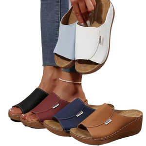 Sandales plates pour femmes de grande taille QF1, style romain, sandales gladiateur - Product Image 1