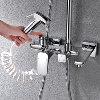 Fournisseur chinois de luxe au design moderne dans l'ensemble de douche murale à colonne apparente en laiton chromé avec bidet de pulvérisation