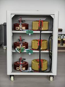 Stabilisateur de tension triphasé 40 kVA à enroulement en cuivre TNS CE ISO pour petite usine de transformation alimentaire mexicaine - Product Image 4