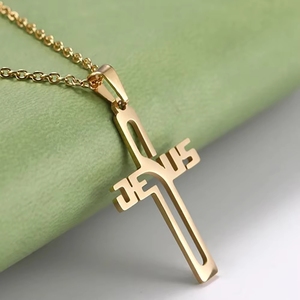 Collana Trendy con Ciondolo a Croce in Acciaio Inox Placcato Oro 18K <span class=keywords><strong>per</strong></span> Uomo e <span class=keywords><strong>Donna</strong></span>, Regalo di Natale <span class=keywords><strong>per</strong></span> Amici e Parenti - Product Image 2