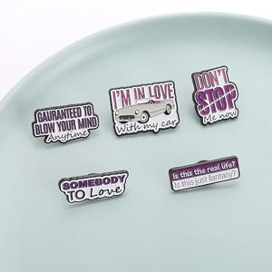 Pin de esmalte de frase divertida de estilo púrpura - Product Image 1
