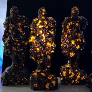 Vente en gros de pierres de cristal naturelles en forme de flamme, pierre noire <span class=keywords><strong>Myth</strong></span> Wukong, ornements pour la maison et décorations de bureau - Product Image 5