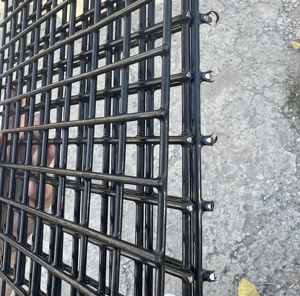 Panneaux de clôture soudés abordables, panneaux de clôture galvanisés anti-corrosion, utilisés pour la construction de clôtures de jardin - Product Image 1