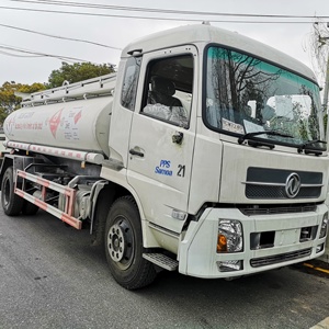 Camión Cisterna <span class=keywords><strong>de</strong></span> Combustible Diésel Dongfeng 4x2 <span class=keywords><strong>4x4</strong></span> <span class=keywords><strong>de</strong></span> 6 Ruedas, Nuevo y Usado, <span class=keywords><strong>de</strong></span> Buena Calidad, 20 CBM, Mini Camión Cisterna <span class=keywords><strong>de</strong></span> Combustible, Camiones Cisterna <span class=keywords><strong>de</strong></span> Aceite en <span class=keywords><strong>Venta</strong></span> - Product Image 1