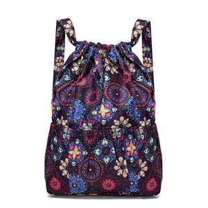Mochila Unisex con Cordón Ajustable, Diseño Geométrico, Material de Poliéster, Bolsa de Gimnasio, Cómoda y Suave, Capacidad Inferior a 23L - Product Image 4