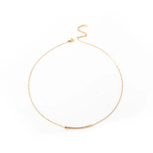 Collier en cristal en acier inoxydable 316L plaqué or PVD, durable, résistant, design minimaliste - Product Image 1