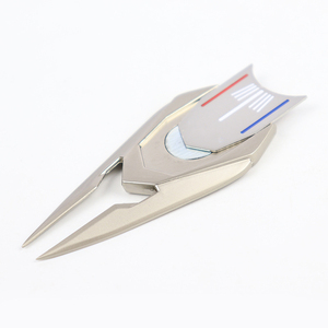 Outil de réparation de divots de golf en alliage de zinc avec marqueur de balle magnétique à trois lignes, fourche de réparation multifonctionnelle pour le green, accessoires de golf - Product Image 5