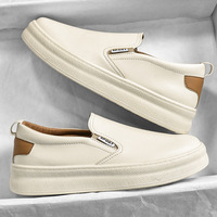 Chaussures pour hommes, chaussures de skate respirantes, tendance et polyvalentes pour hommes sportifs, chaussures décontractées en cuir souple et une paire de baskets blanches