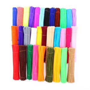 0,6*30cm 100 pièces/lot Nettoyants <span class=keywords><strong>de</strong></span> tuyaux <span class=keywords><strong>en</strong></span> chenille colorés, Fils chenille éducatifs 6mm, Jouets d'artisanat pour la <span class=keywords><strong>maternelle</strong></span>, <span class=keywords><strong>Cadeau</strong></span> - Product Image 1