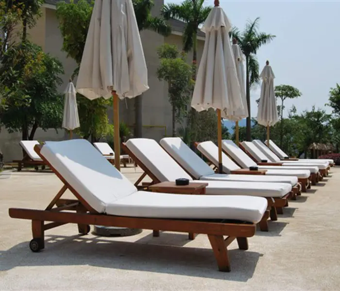Wooden Outdoor Sun Lounger, Beach Lounge, Lounge Chair, Leisure Hotel, Garden, Swimming Pool, Patio