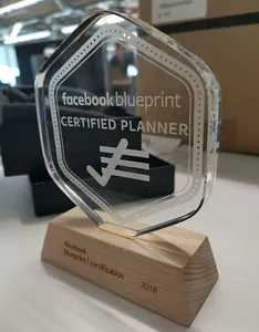 Nhà Máy OEM Custom Acrylic Awards, Acrylic Giải Thưởng Blanks, Acrylic Giải Thưởng Mảng Với Cơ Sở Gỗ