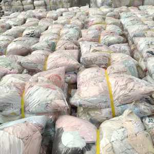 Chiffons <span class=keywords><strong>de</strong></span> nettoyage multi-usages <span class=keywords><strong>de</strong></span> haute performance <span class=keywords><strong>de</strong></span> couleur claire pour l'entretien des hôtels, le nettoyage des tables ou l'entretien des machines d'usine - Product Image 4