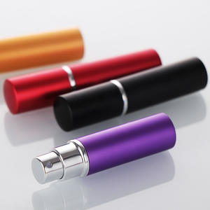 Botellas de perfume de viaje cilíndricas vacías, negras y doradas, de 5 ml y 10 ml, mini atomizador recargable de aluminio - Product Image 1