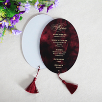 Tarjeta de menú de acrílico transparente impresa personalizada roja de muestra gratis con borla para cumpleaños/boda/Fiesta de vacaciones y restaurante