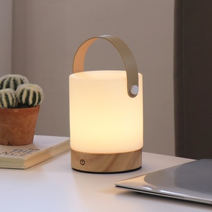 Nueva Lámpara de Mesa LED Recargable de 2000/4000 mAh con Batería de Iones de Litio, Estilo Madera Difusa, Venta Directa de Fábrica 2023, para Hogar y Camping - Product Image 6