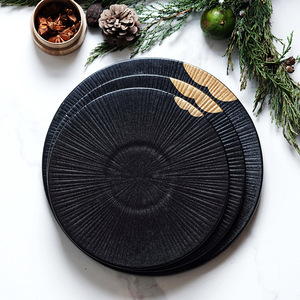 Ensemble d'assiettes en céramique texturée noire de luxe avec bordure dorée, assiettes de qualité commerciale pour steak, desserts et banquets de mariage - Product Image 1