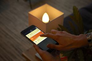 Bombilla LED <span class=keywords><strong>PHILIPS</strong></span> Crystal Color Ambiance E14 con Base de Rosca, Control por Voz, Compatible con HomeKit, HUE - Product Image 5