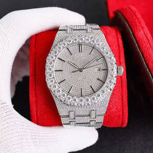 Reloj mecánico impermeable de alta calidad con moissanita VVS de primera calidad y estilo de diseñador. - Product Image 4