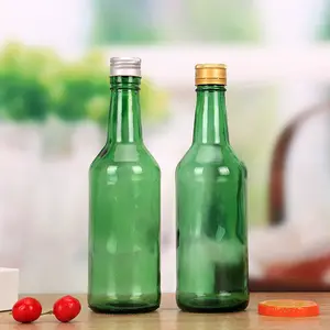 中国製12オンス360mlグリーンラウンド飲料グラスワインボトルキャップ付き梅酒用バーニングワインボトル