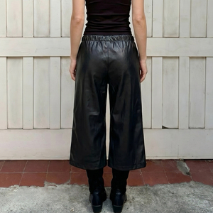 Pantalones de cuero con cordón de ajuste Ark Techwear, estilo urbano, sueltos, rectos, de pierna ancha, shorts midi, pantalones casuales sexys para mujer - Product Image 5