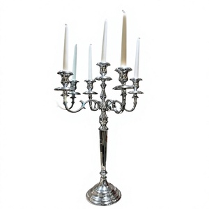 Candelabro Plateado de 5 Brazos, Portavelas, Decoración para el Hogar, Artesanía Metálica, Acabado Duradero, Resistente al Calor, Portavelas de Alta Calidad - Product Image 1